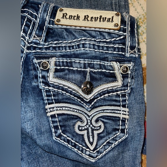 Rock Revival Jeans - Picture 7 of 7